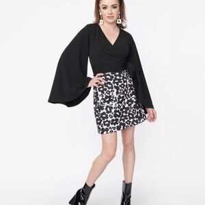 60's Groovy Vibes Black and White Floral Print Mini Skirt